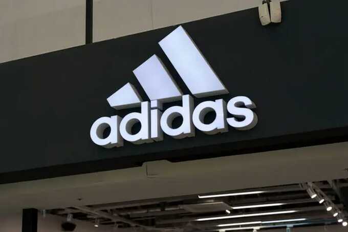 В офисах Adidas в нескольких городах Германии провели обыски